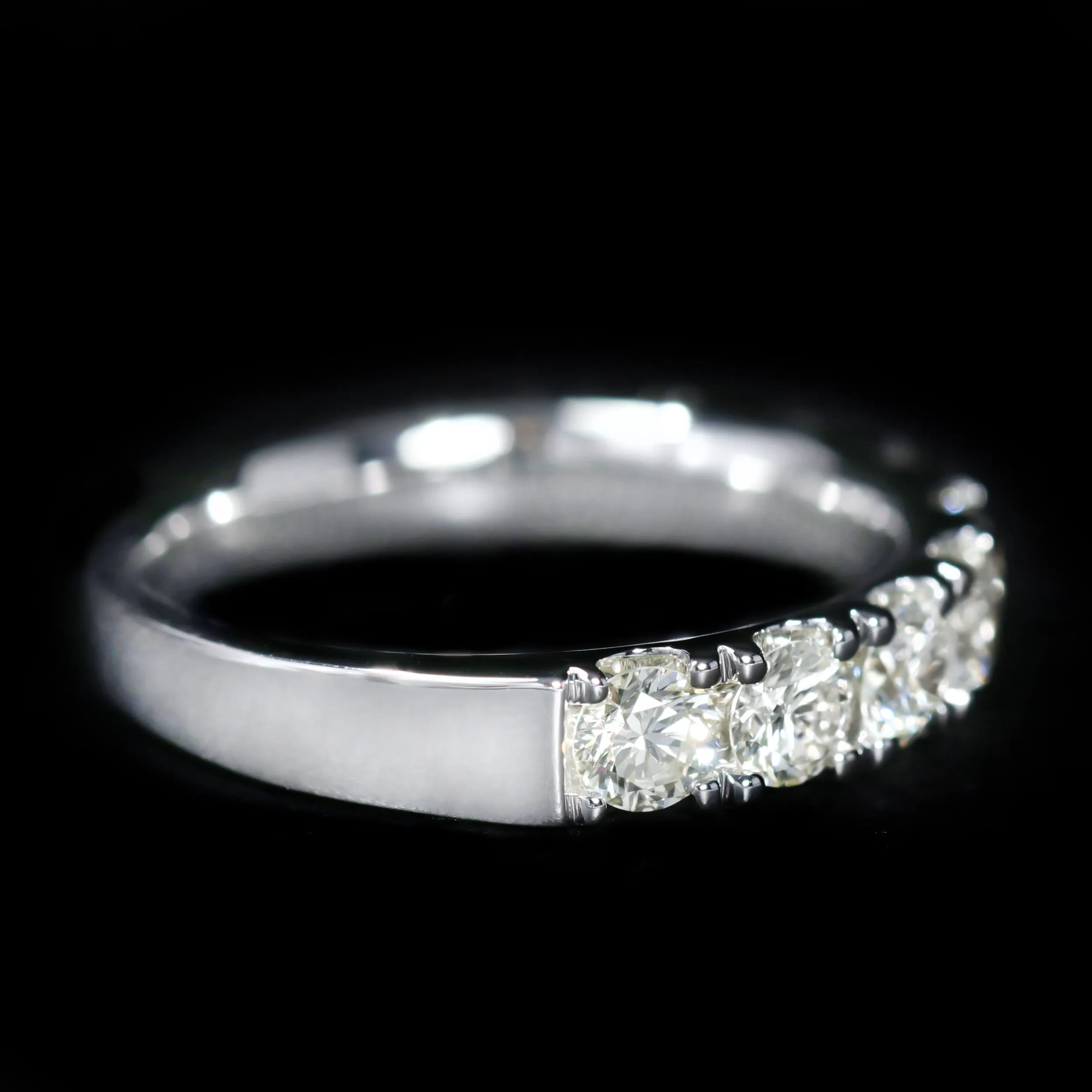 14K White Gold 1.50 CTW Diamond Band