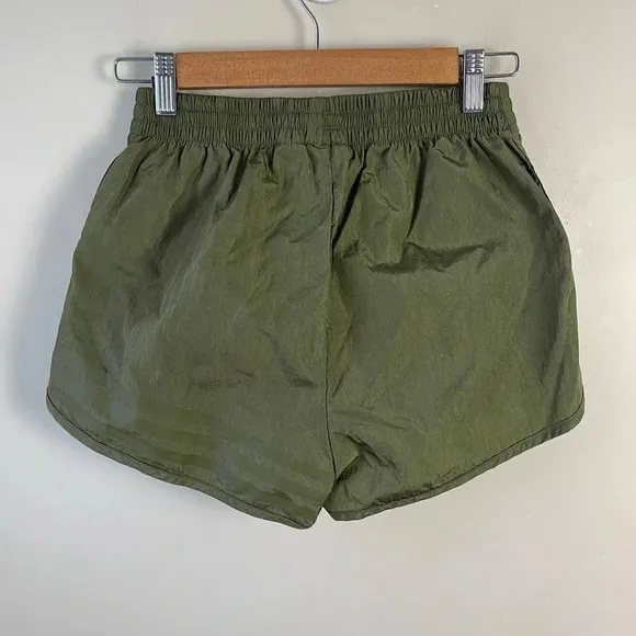 Adidas Ivy Park x Peloton Wind Shorts Army Olive Green Capsule Collection Small