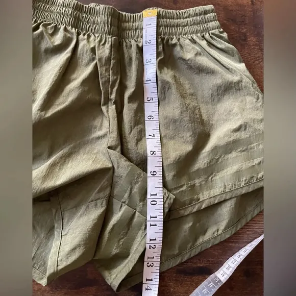 Adidas Ivy Park x Peloton Wind Shorts Army Olive Green Capsule Collection Small