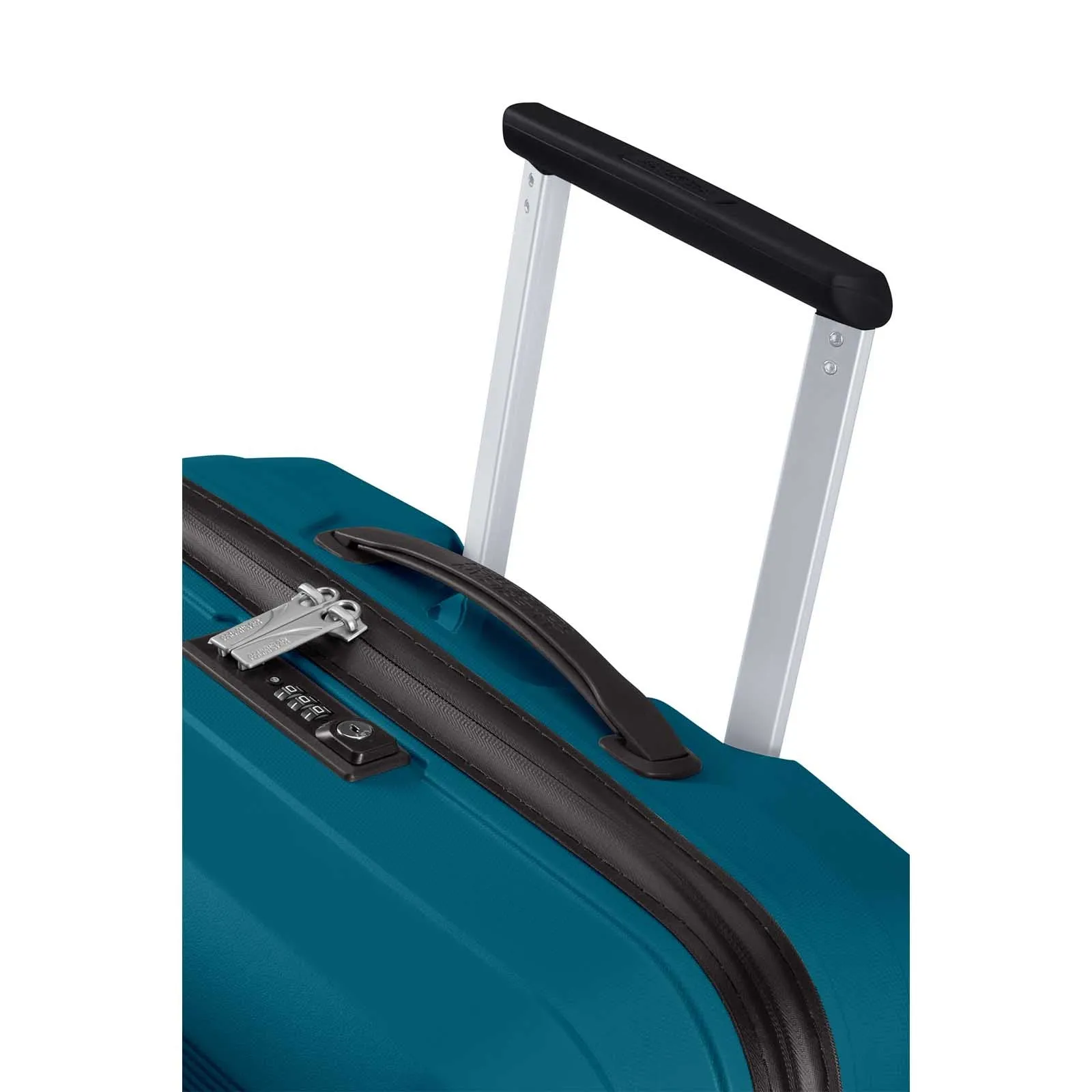 American Tourister Airconic 67cm Suitcase Deep Ocean