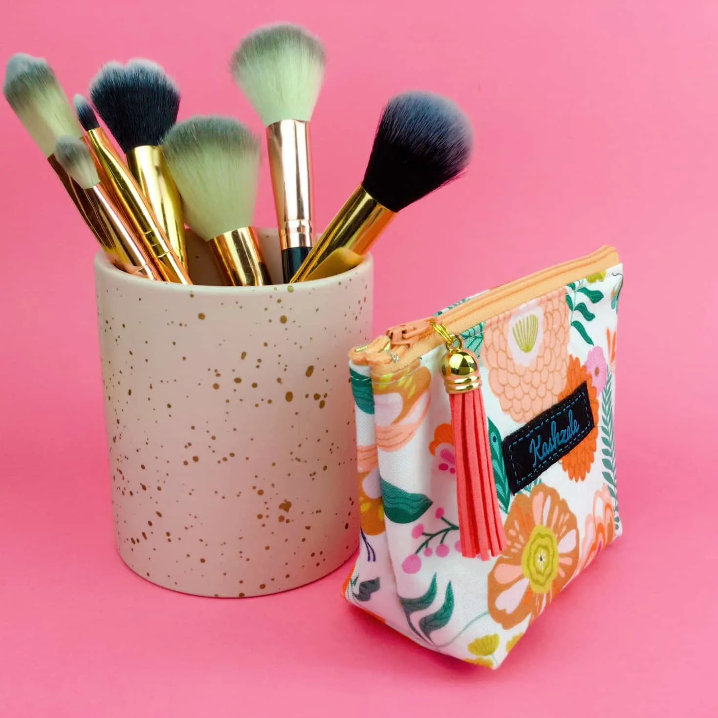 Cream Floral Small Makeup Bag.