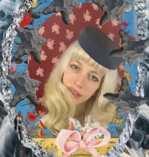 DIANA. HAT