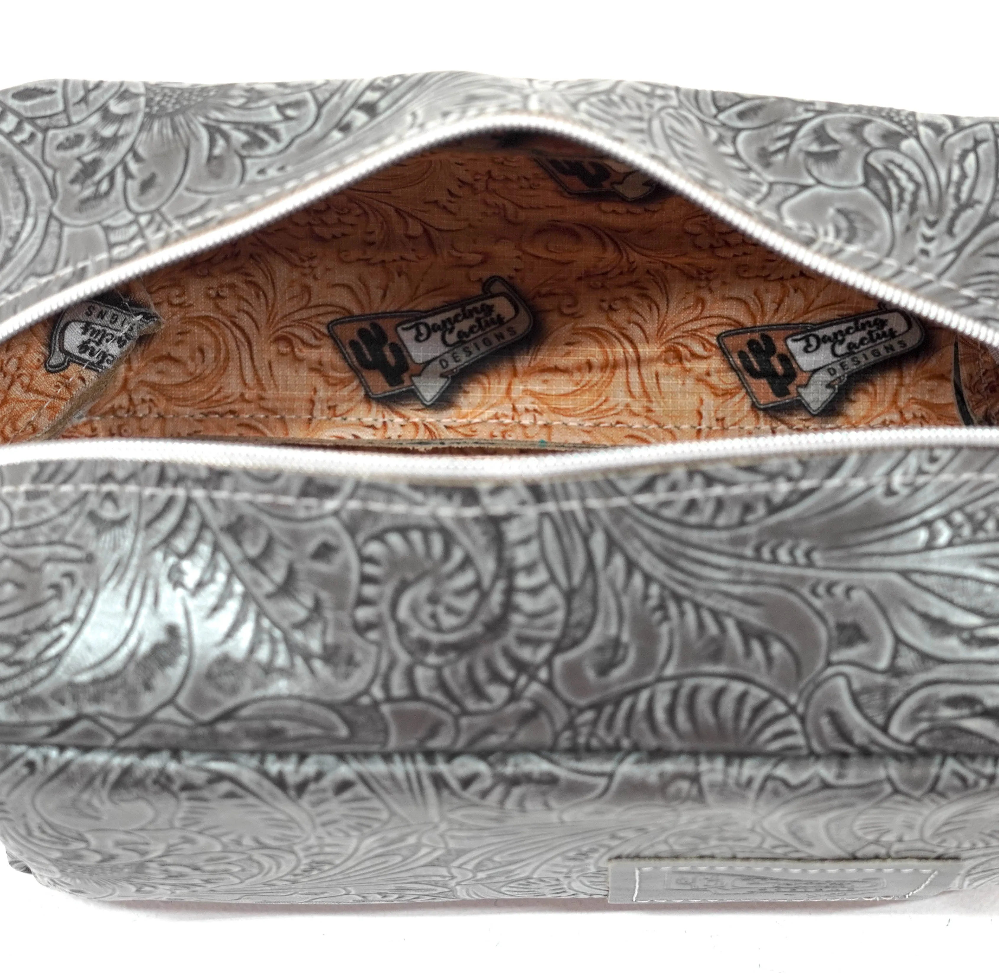 Dutton - All Embossed w/ Graphite Dallas Tool