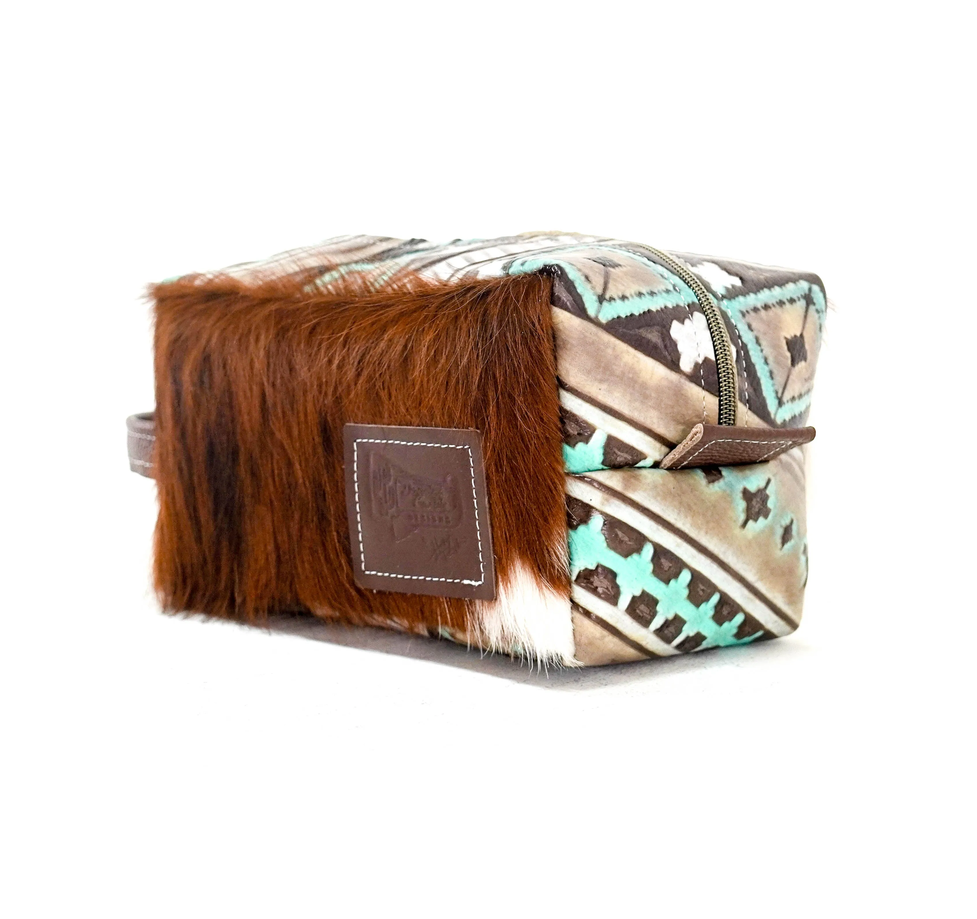 Dutton - Tricolor w/ Cocoa Navajo
