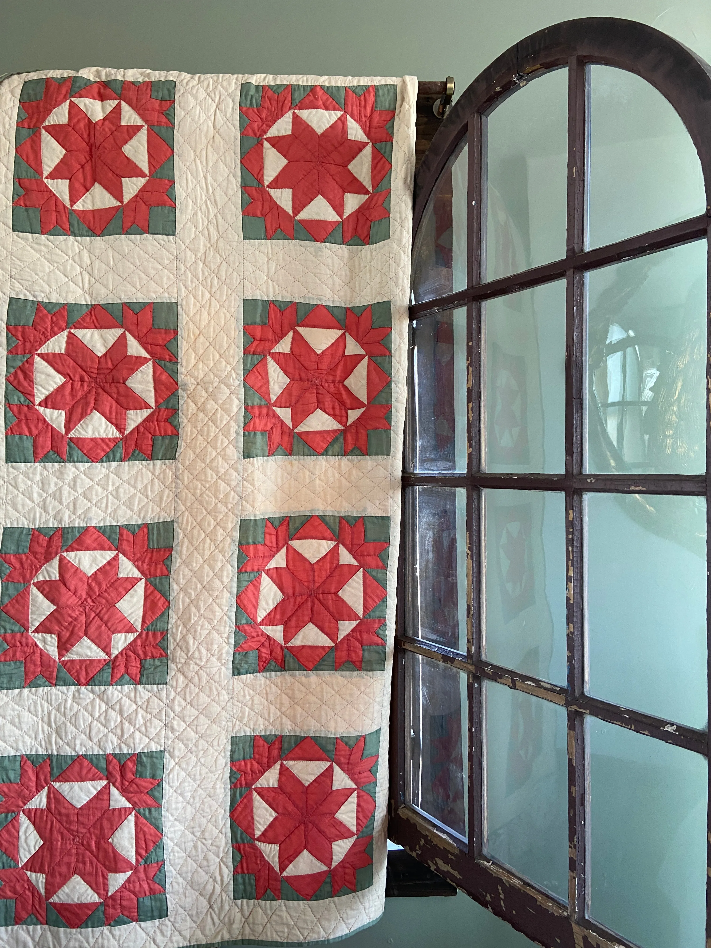 Early 1900s Ribbon Star Hand Sitched Quilt