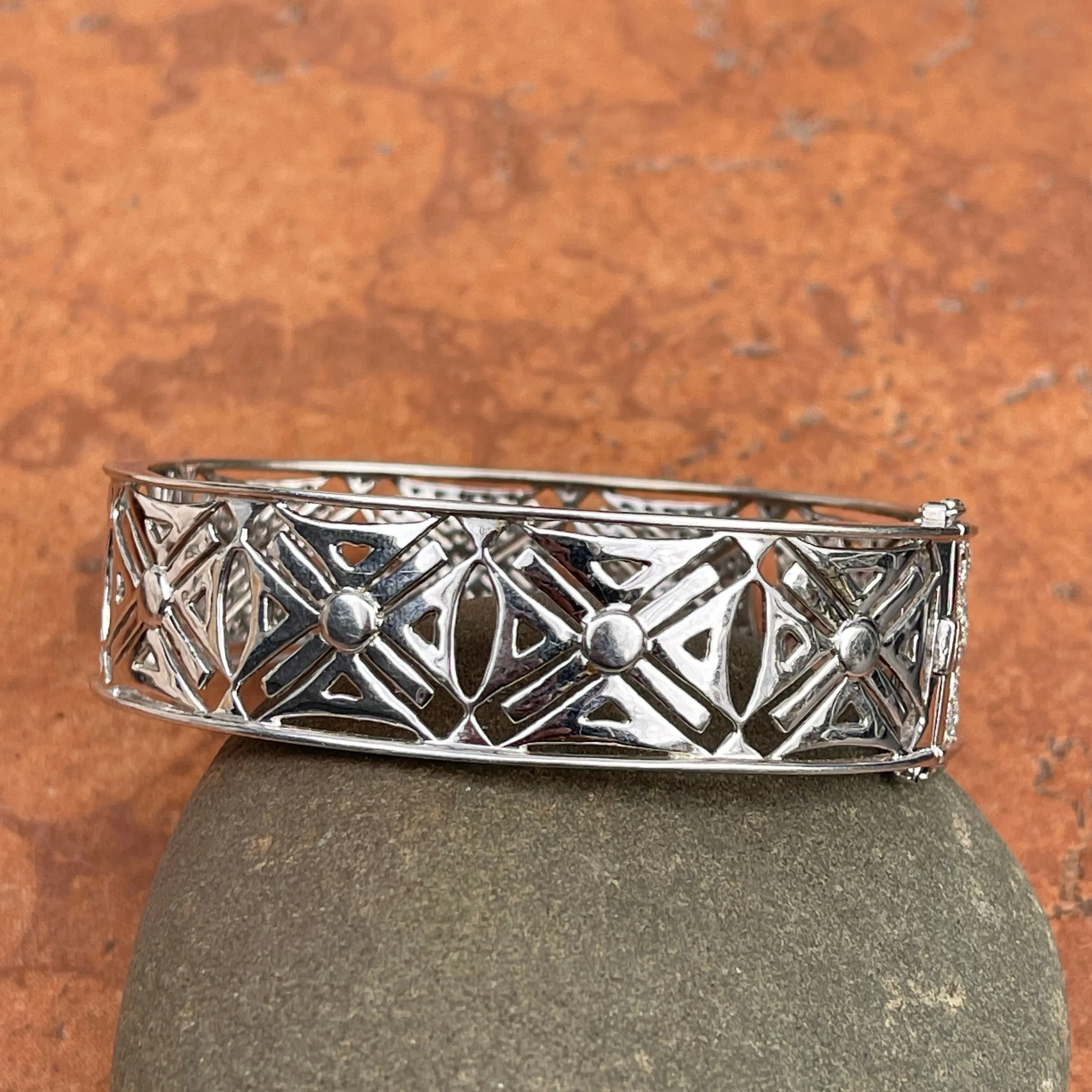 Estate 14KT White Gold Filigree 2.25 CT Pave Diamond Art Deco Bangle Cuff Bracelet