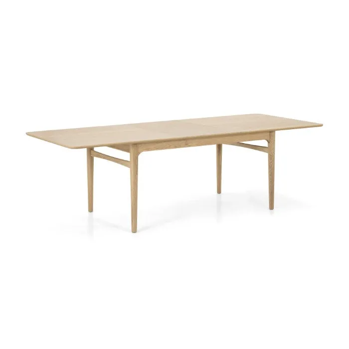 Expandable Vintage-Inspired Oak Gathering Table