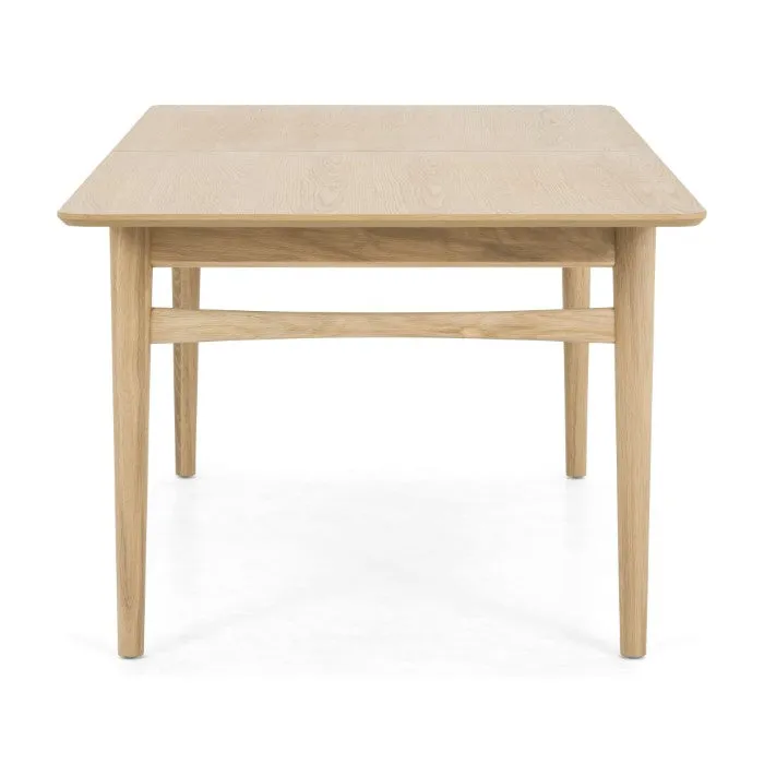 Expandable Vintage-Inspired Oak Gathering Table