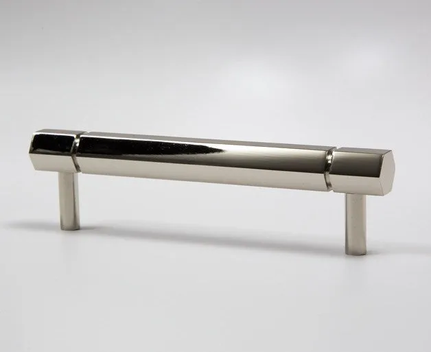 Facet-01 Handle