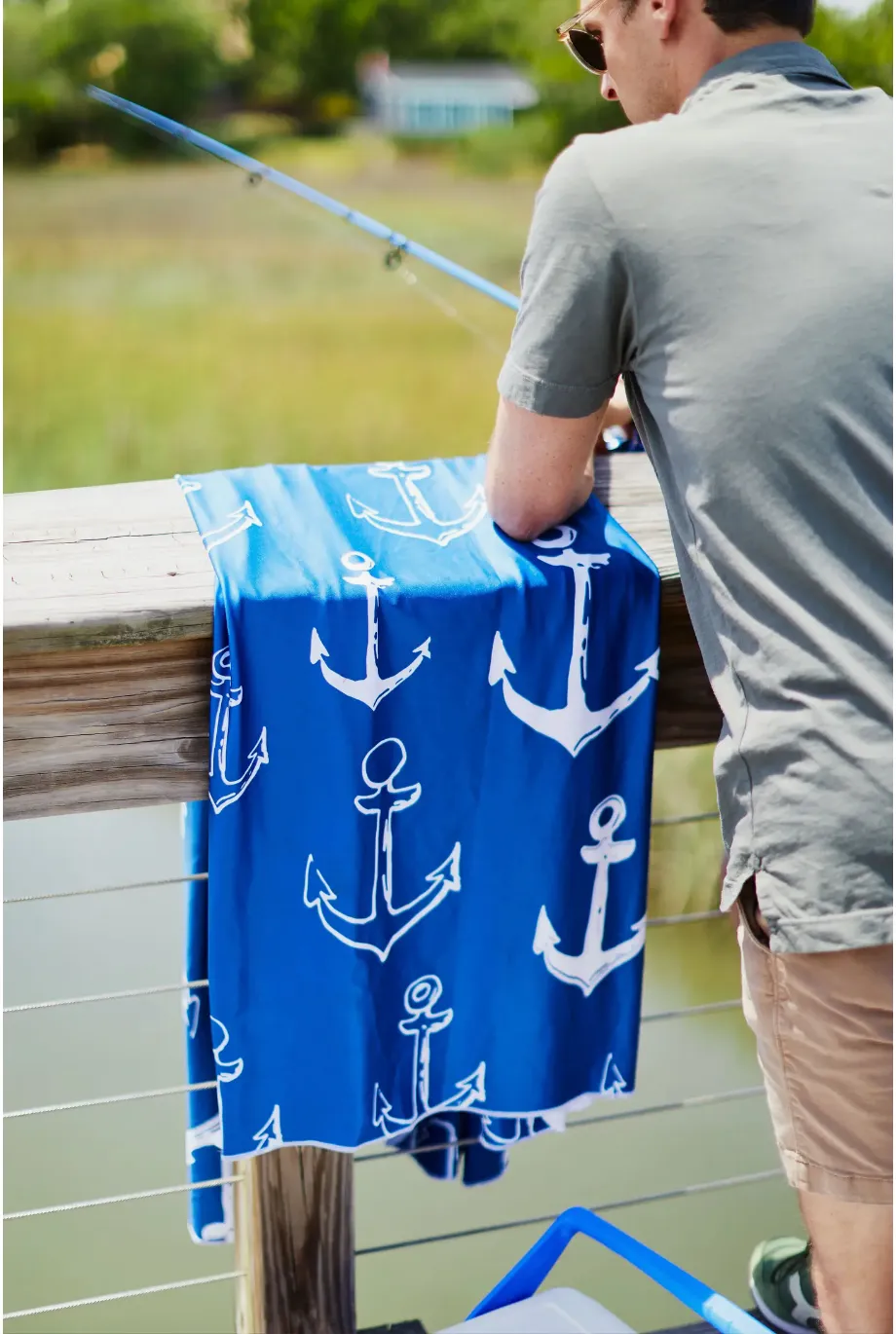 Full Size Upf 50  Sunscreen Towel (Blue Anchor)