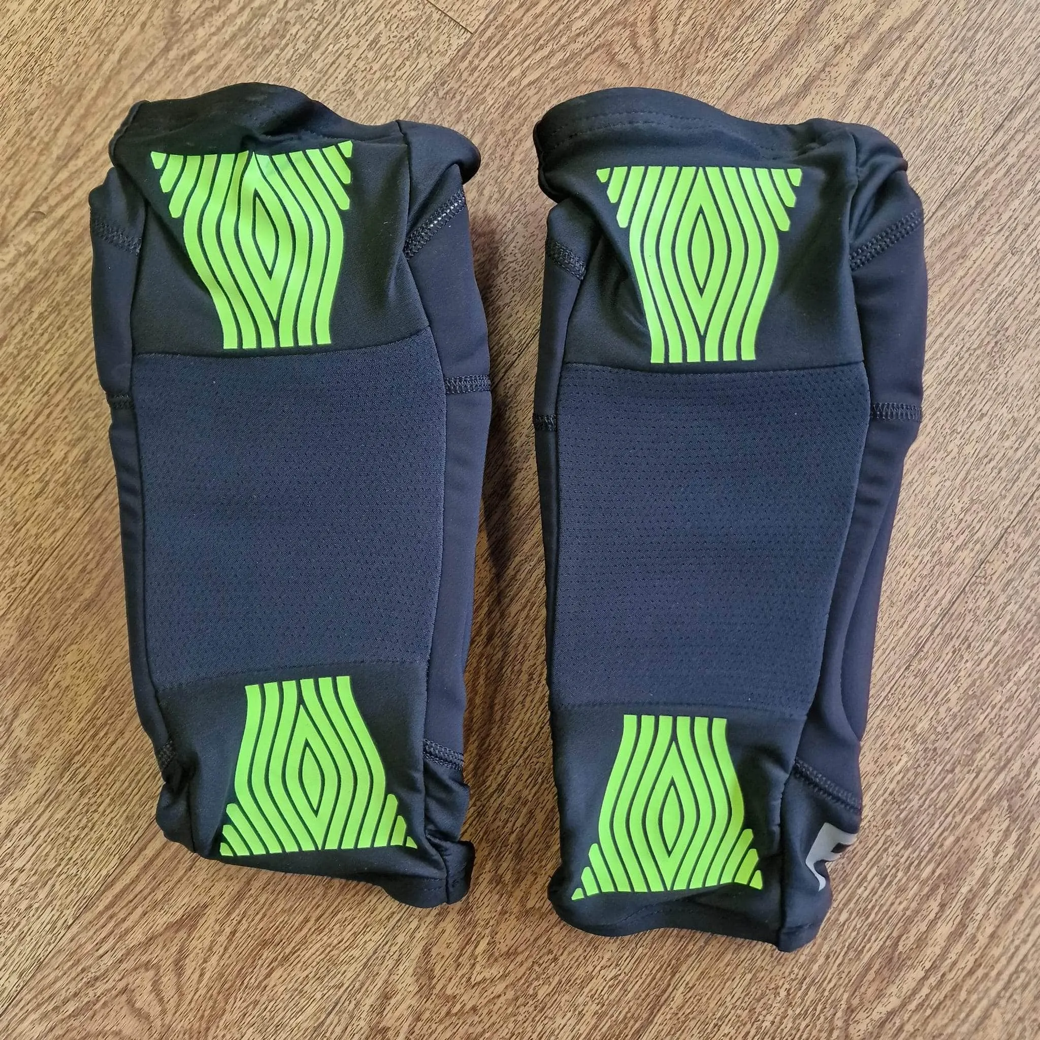 Fuse Omega Pocket Knee Pads