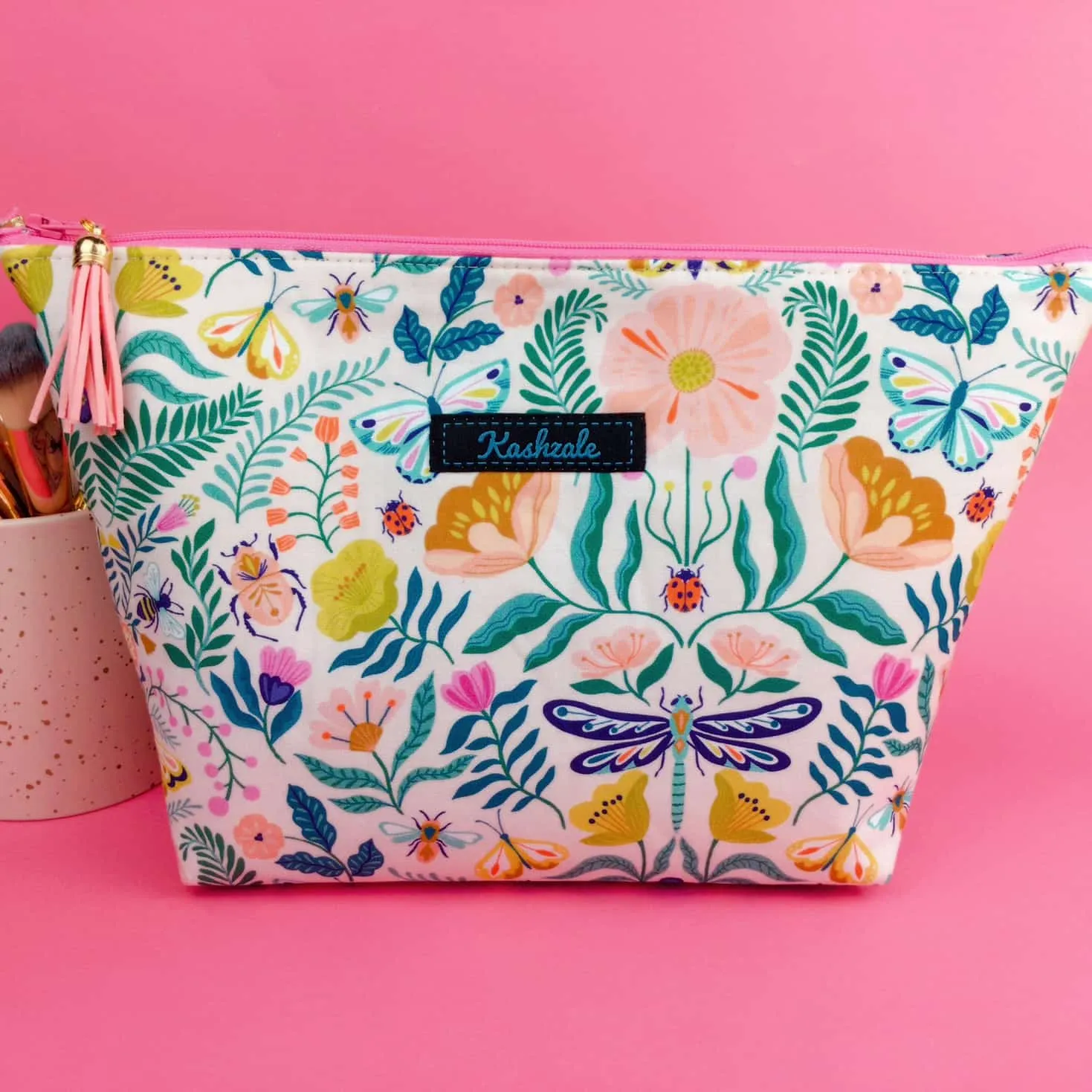 Green and Cream Floral Large Makeup Bag.