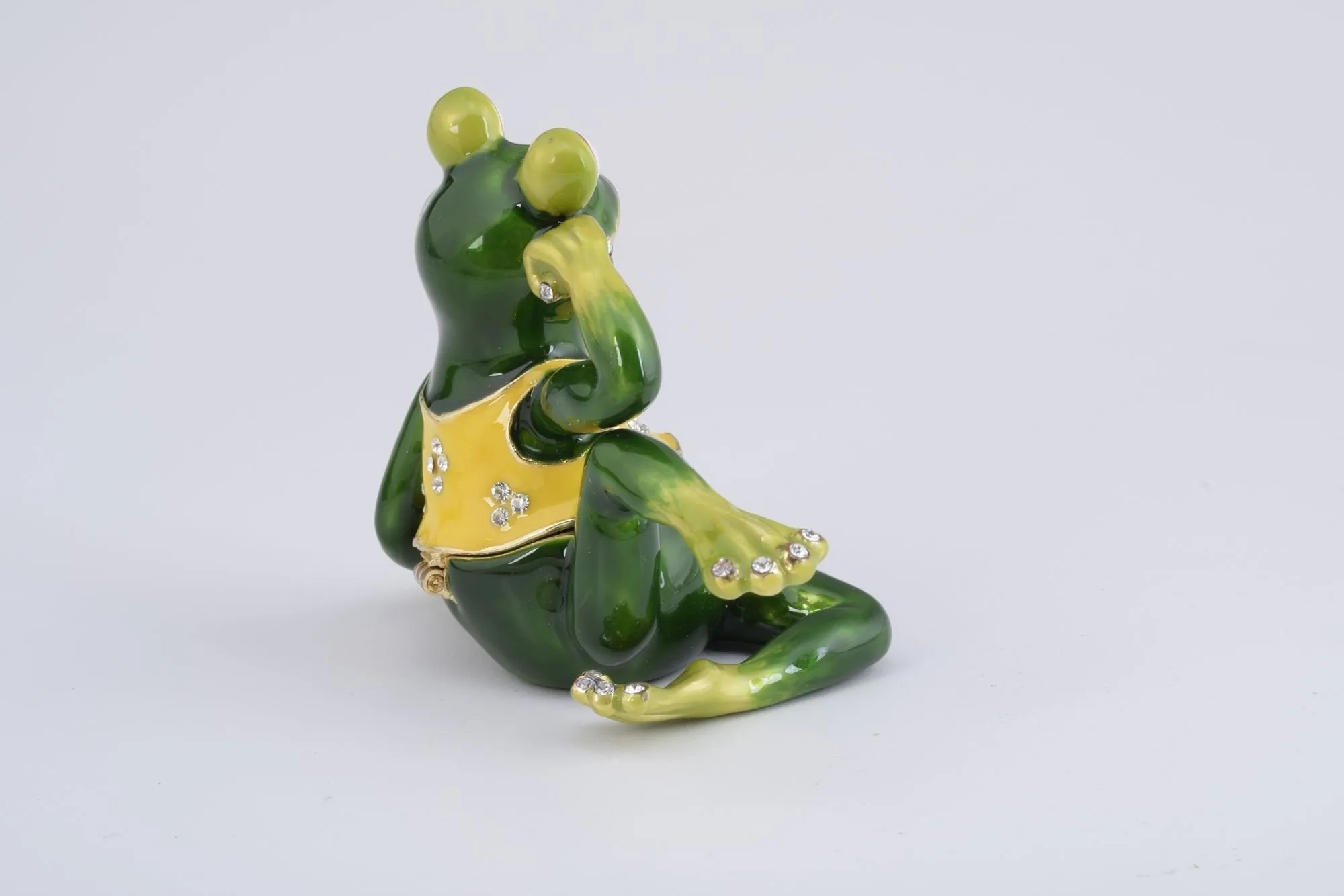Gymnastic Frog with a Yellow Shirt