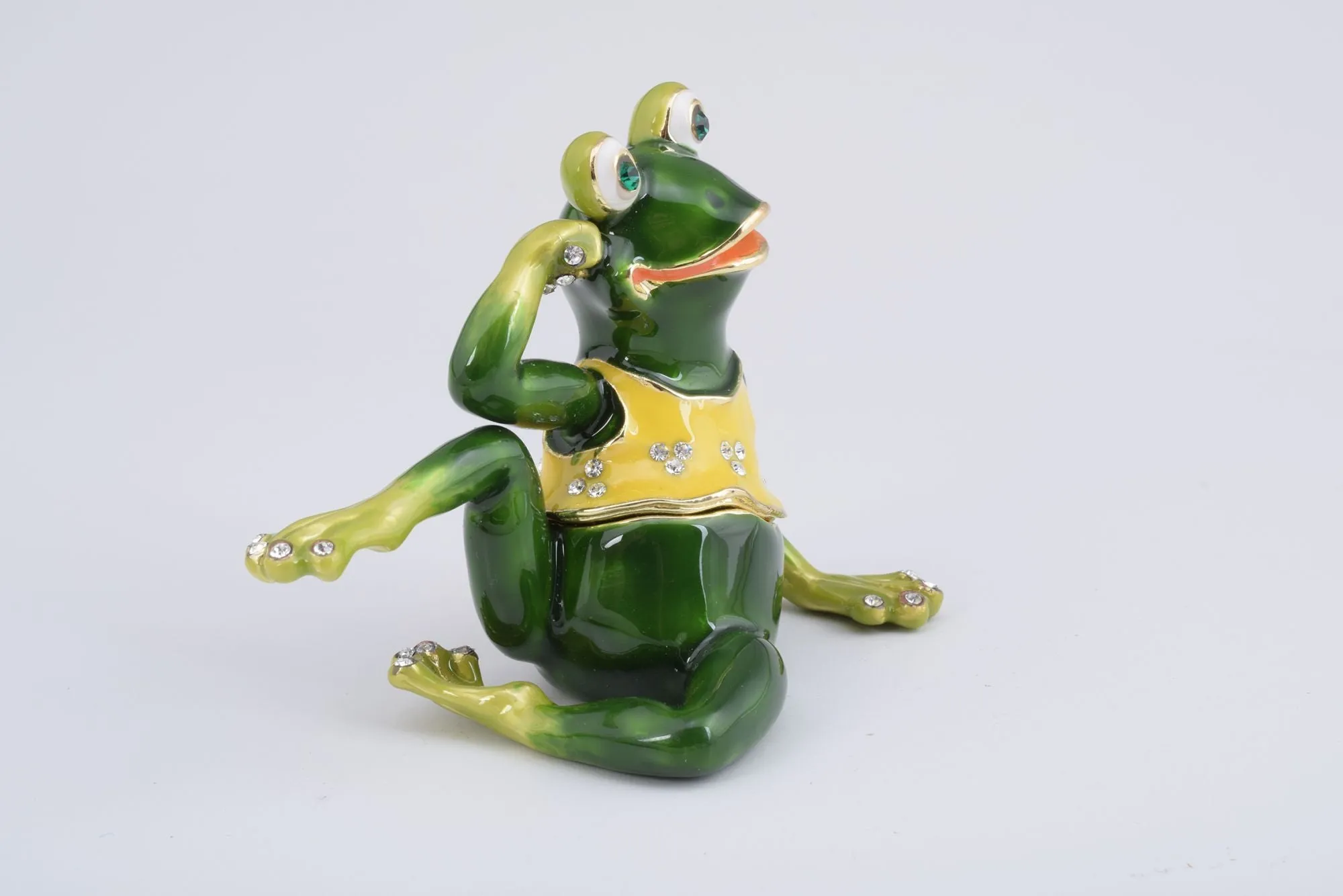 Gymnastic Frog with a Yellow Shirt