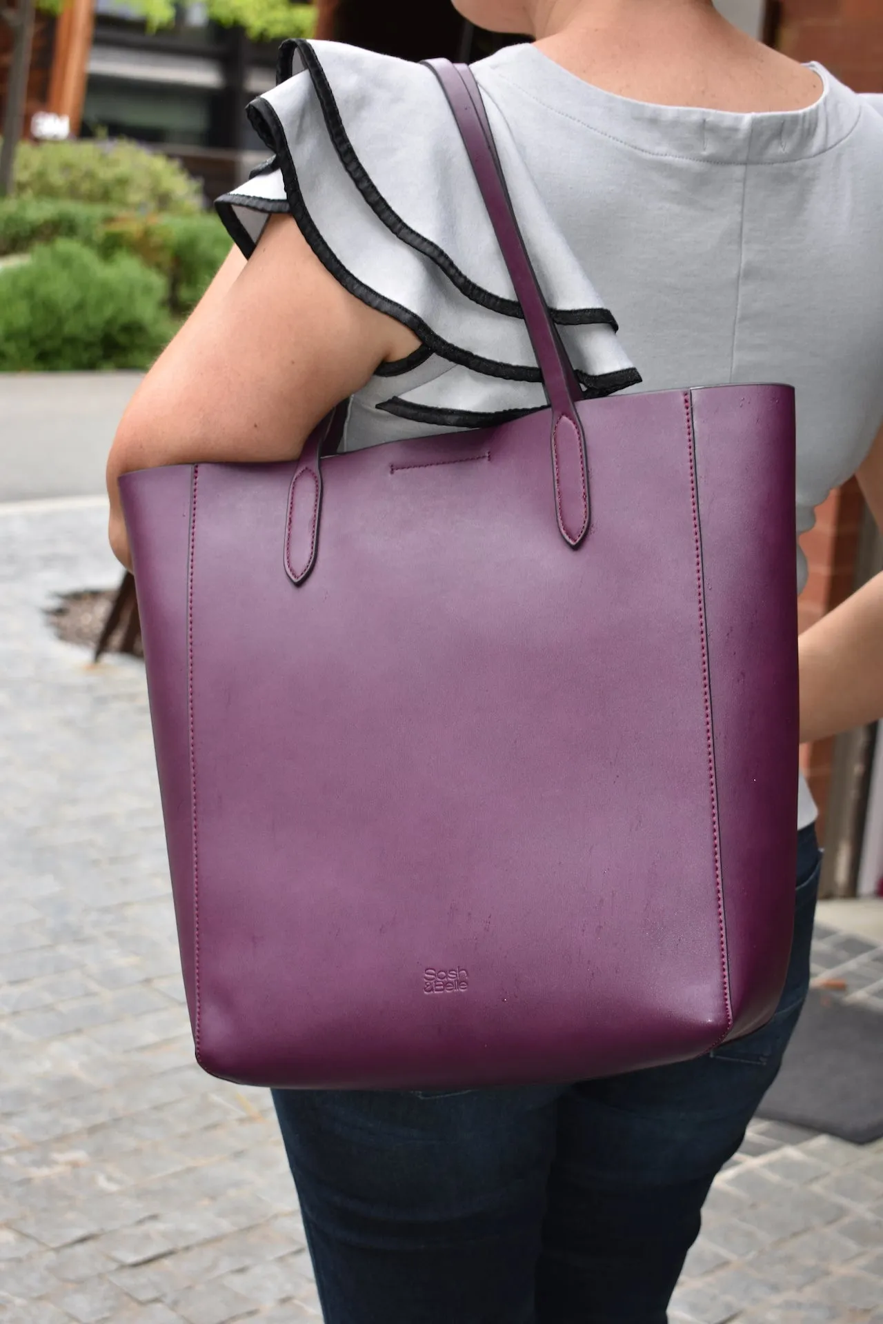 Holly Tote - Berry