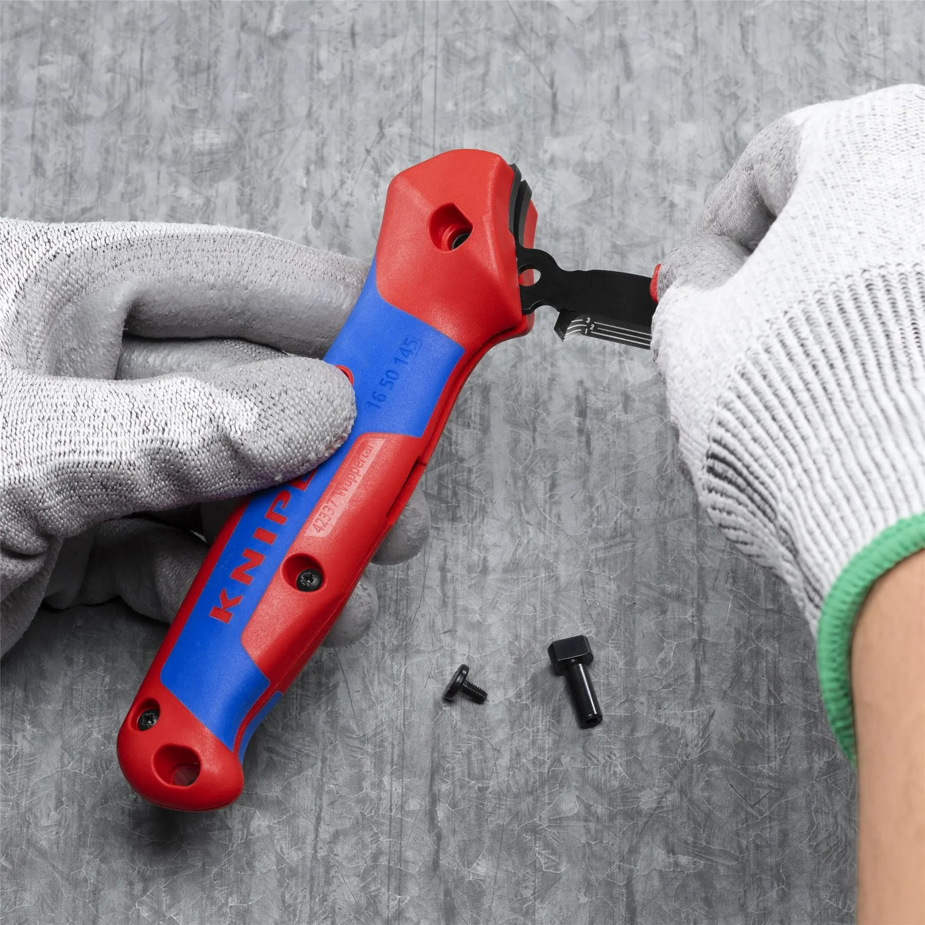 KNIPEX Stripping Knife with Guide Shoe 145mm Ratchet Function 16 50 145 SB