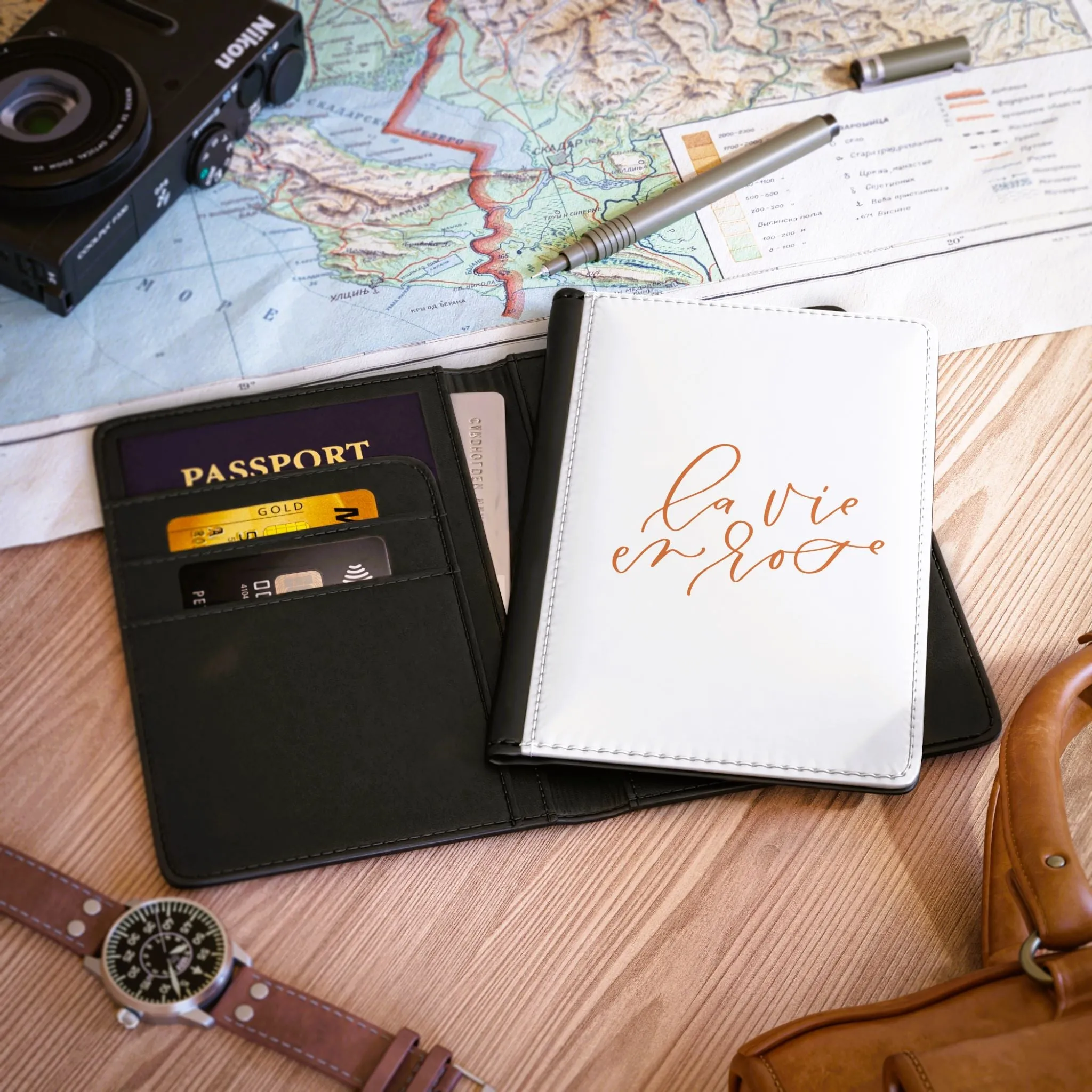 La Vie En Rose Passport Cover