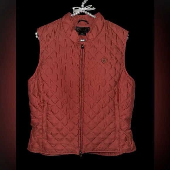 Like New Ariat Quilted Vest in Rust