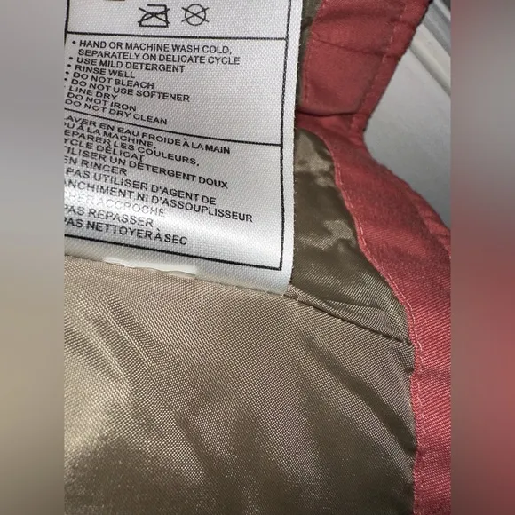 Like New Ariat Quilted Vest in Rust