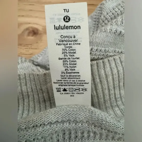Lululemon Forward Flow Poncho Heathered Core Ultra Light Grey size OS casual