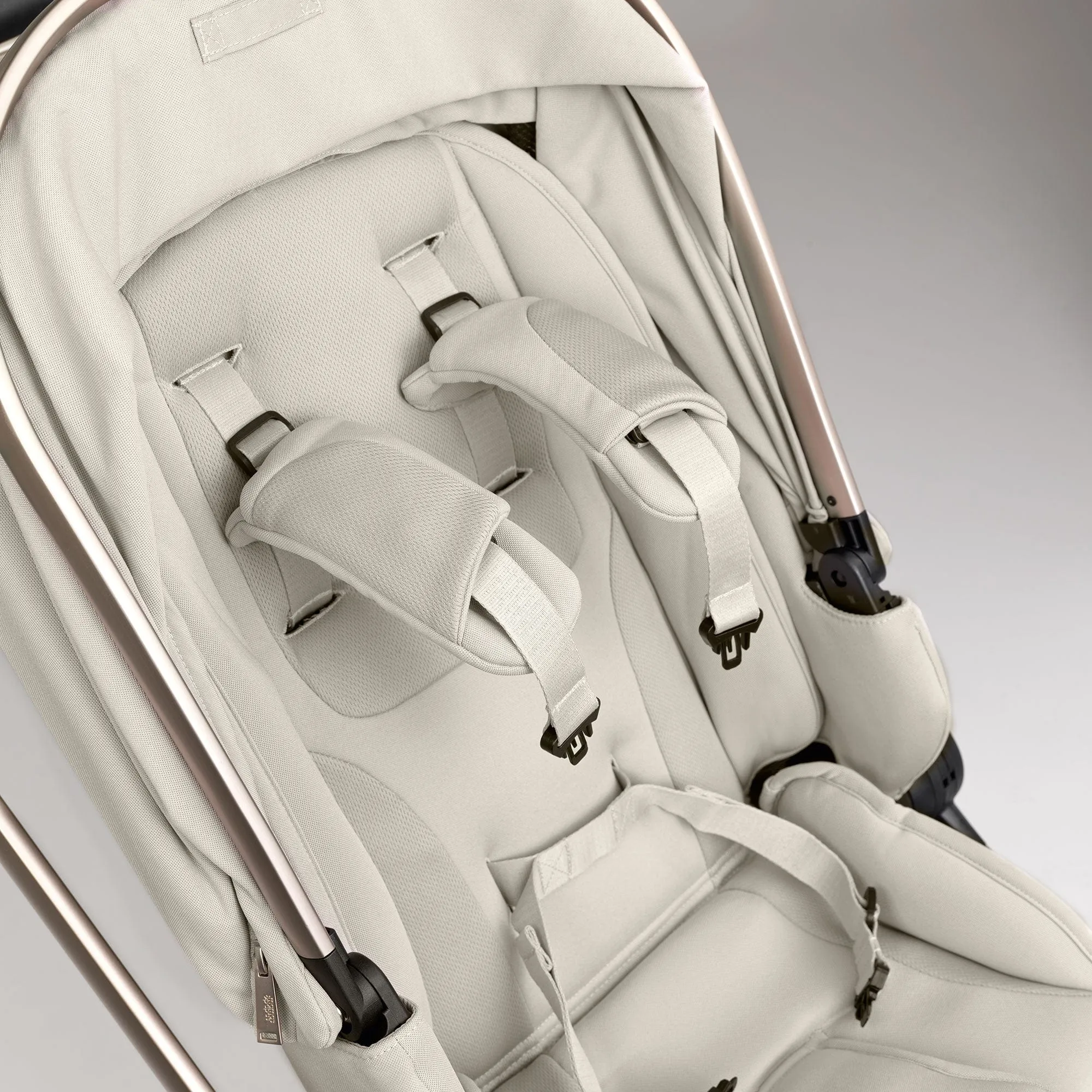 Mamas & Papas Vardo Complete Maxi-Cosi Bundle - Shell