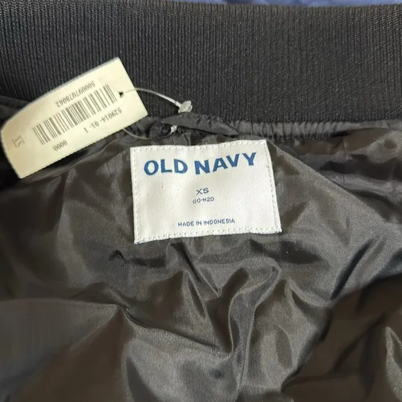 [Old Navy] Women Puffer Quilted Jacket with banded waist/neck Size:XS