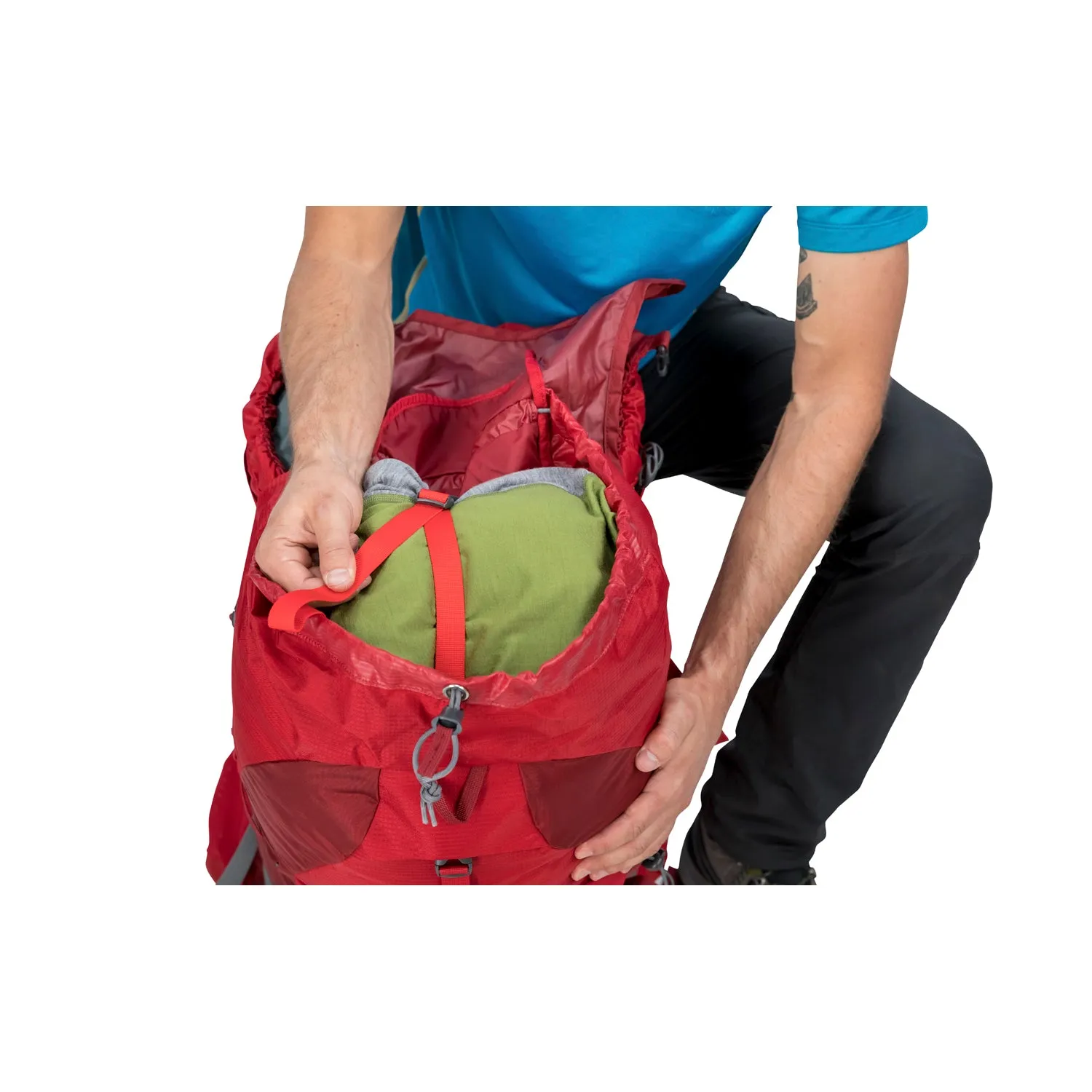 Osprey Atmos AG 65 Backpack with Raincover - Medium - Men's Backpacking