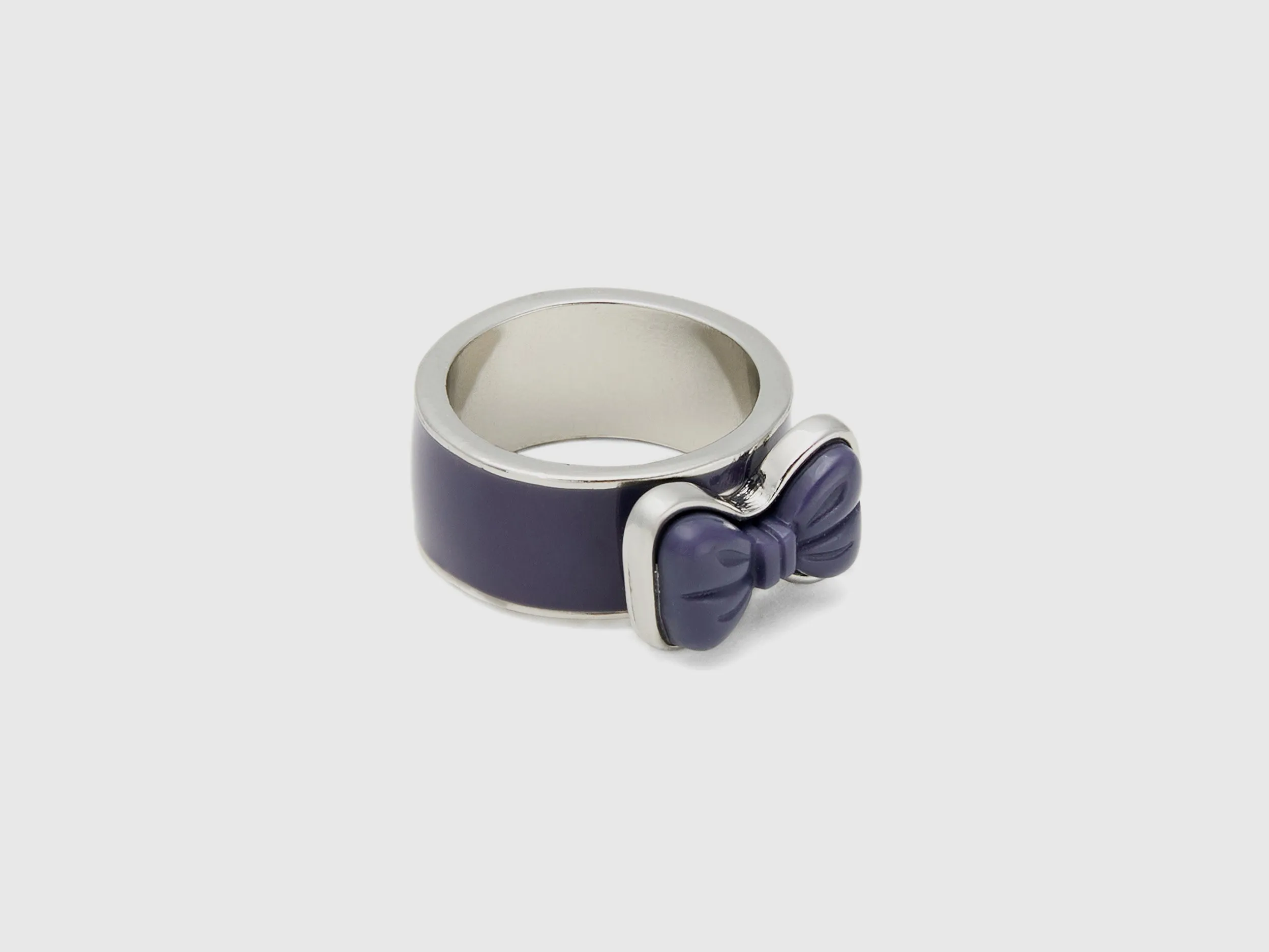 Patterned Ring