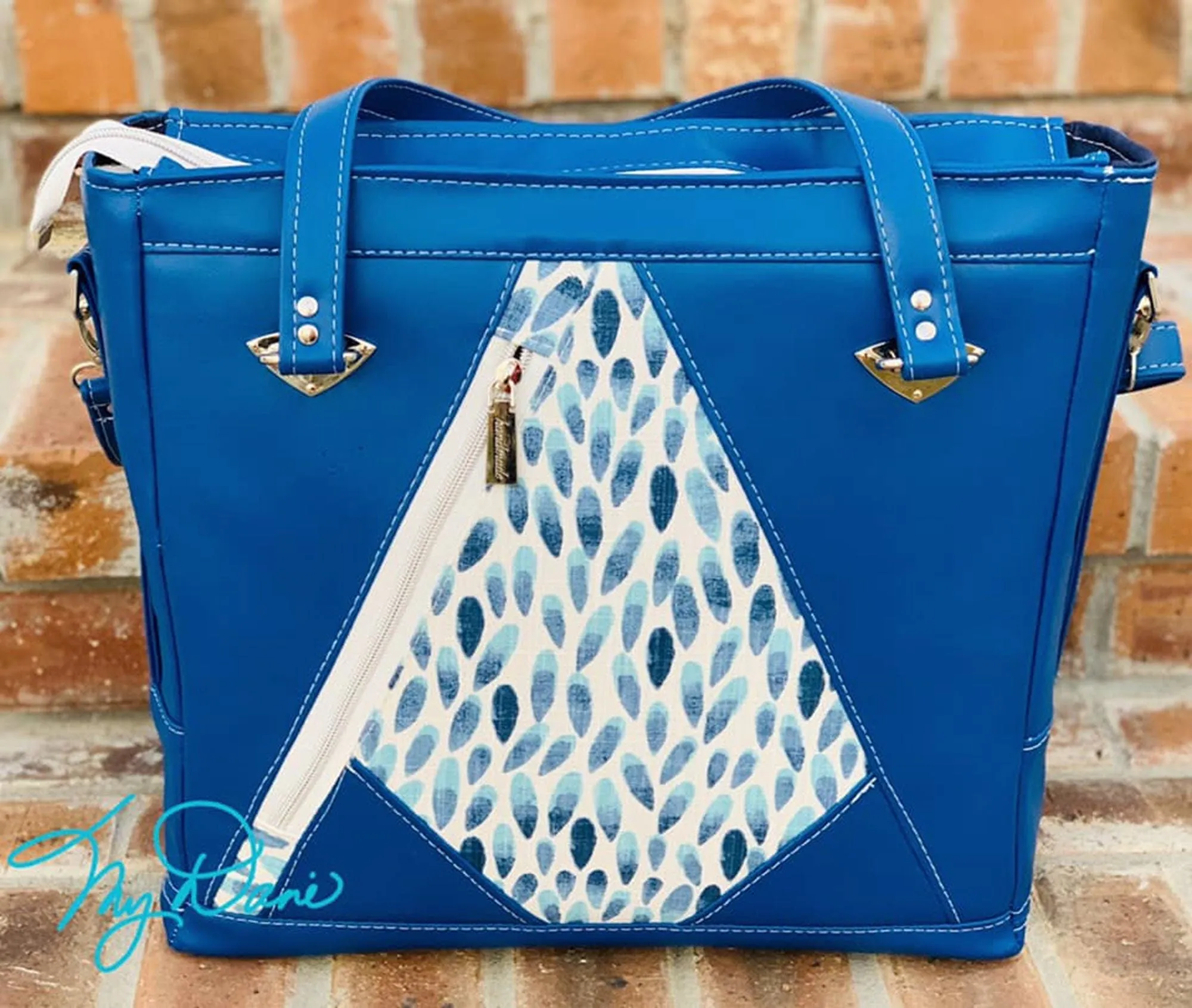 PDF Pattern and Video Tutorial - Compass Business Bag by KMGhandmade