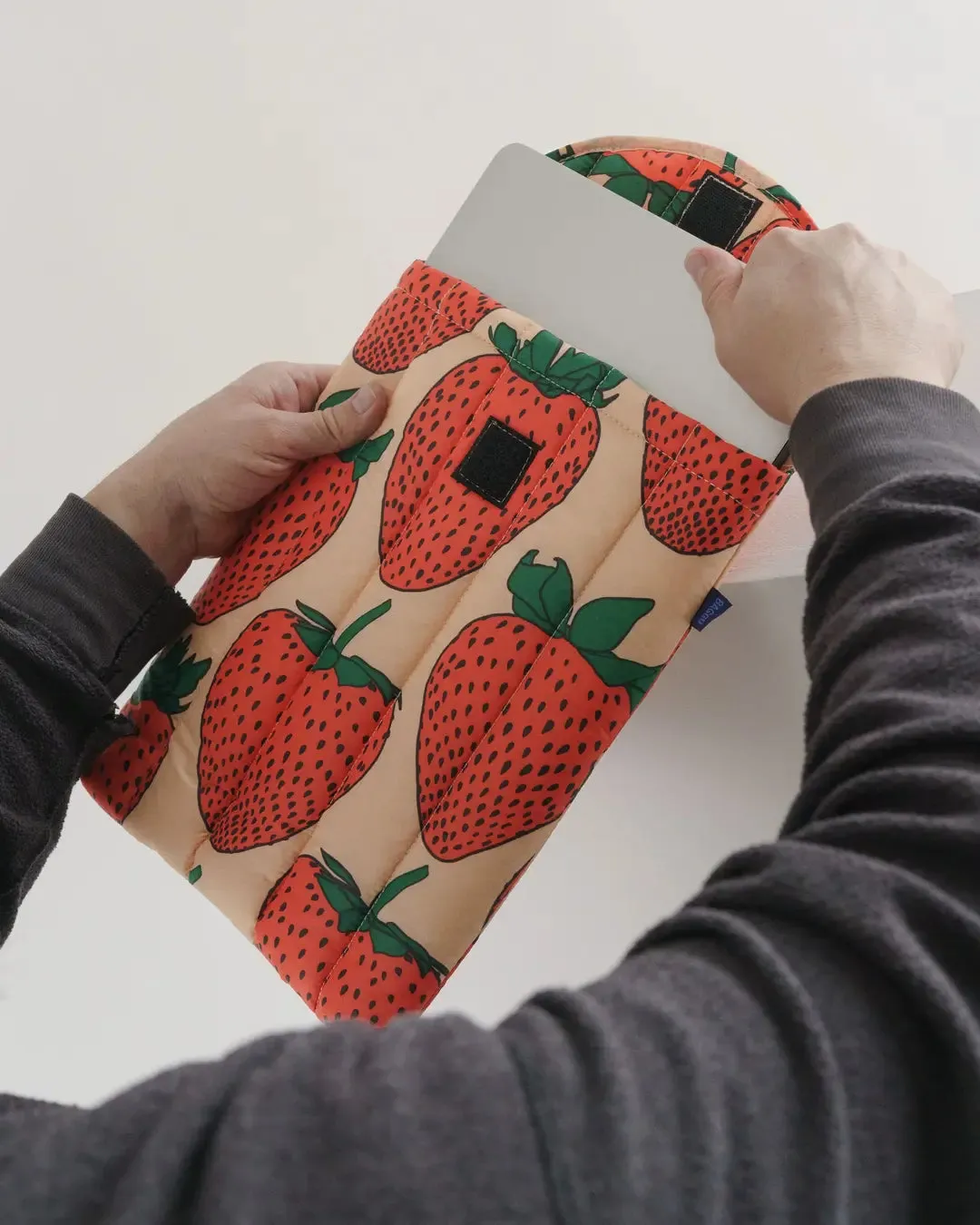 Puffy Laptop Sleeve | Strawberry
