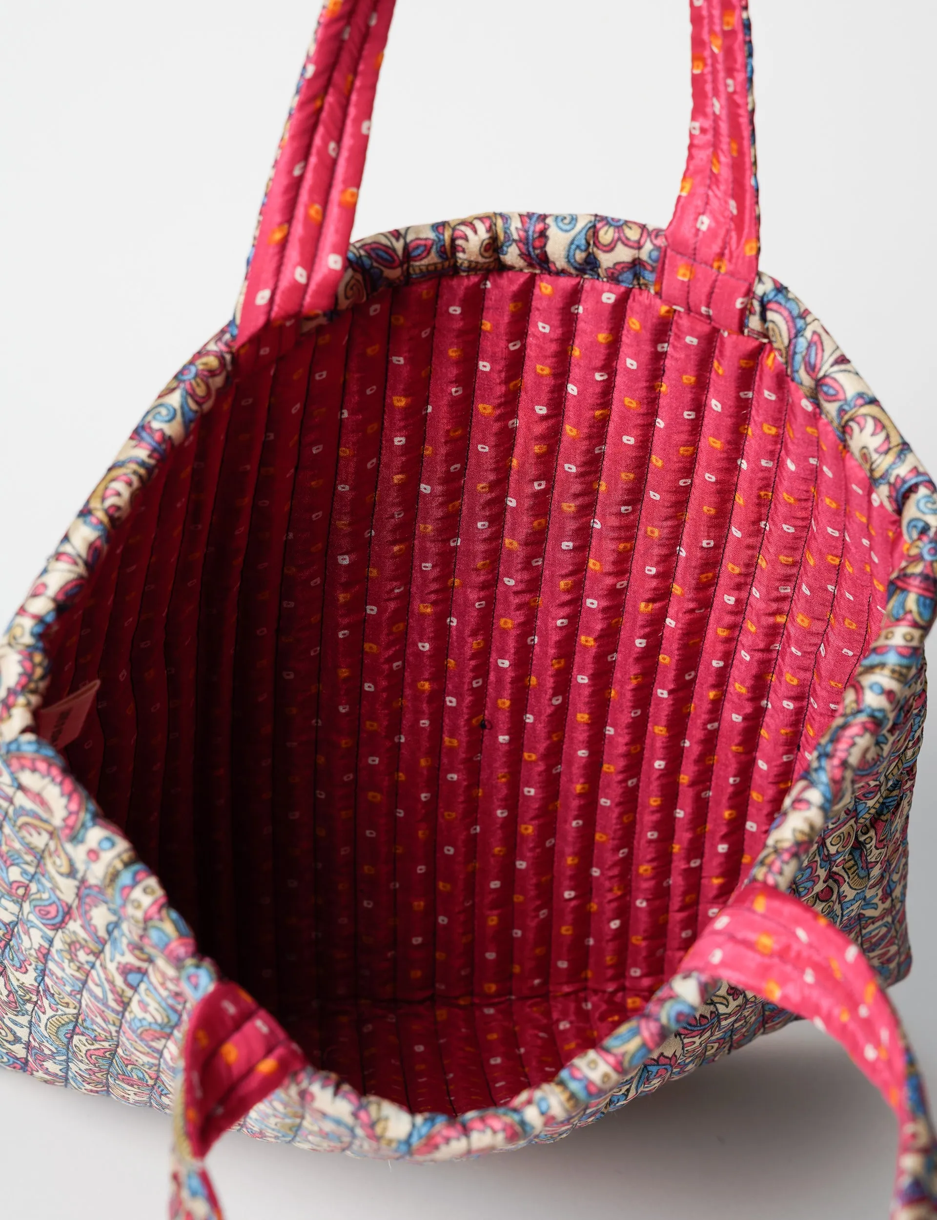 QUILTED SHOPPER BAG