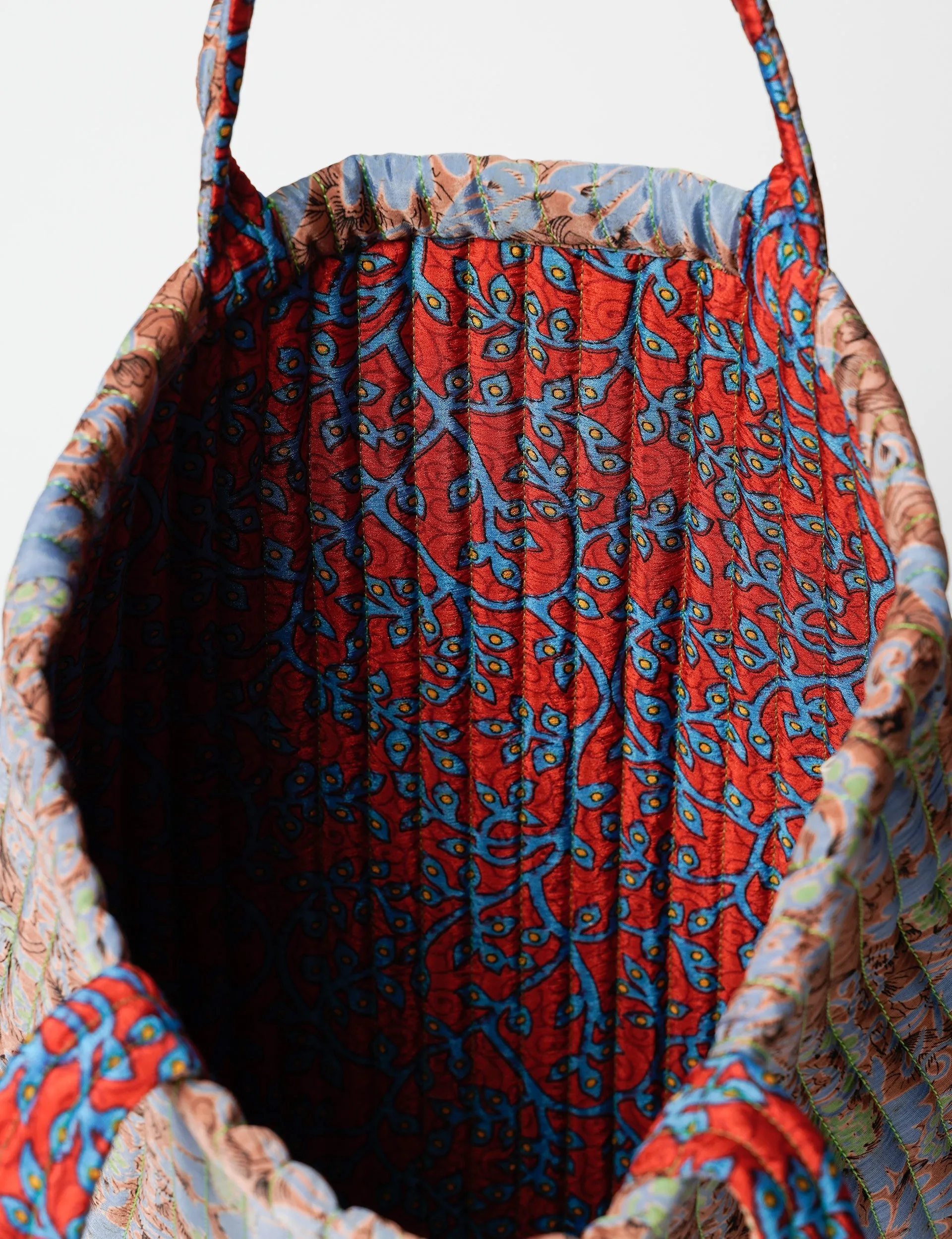 QUILTED SHOPPER BAG