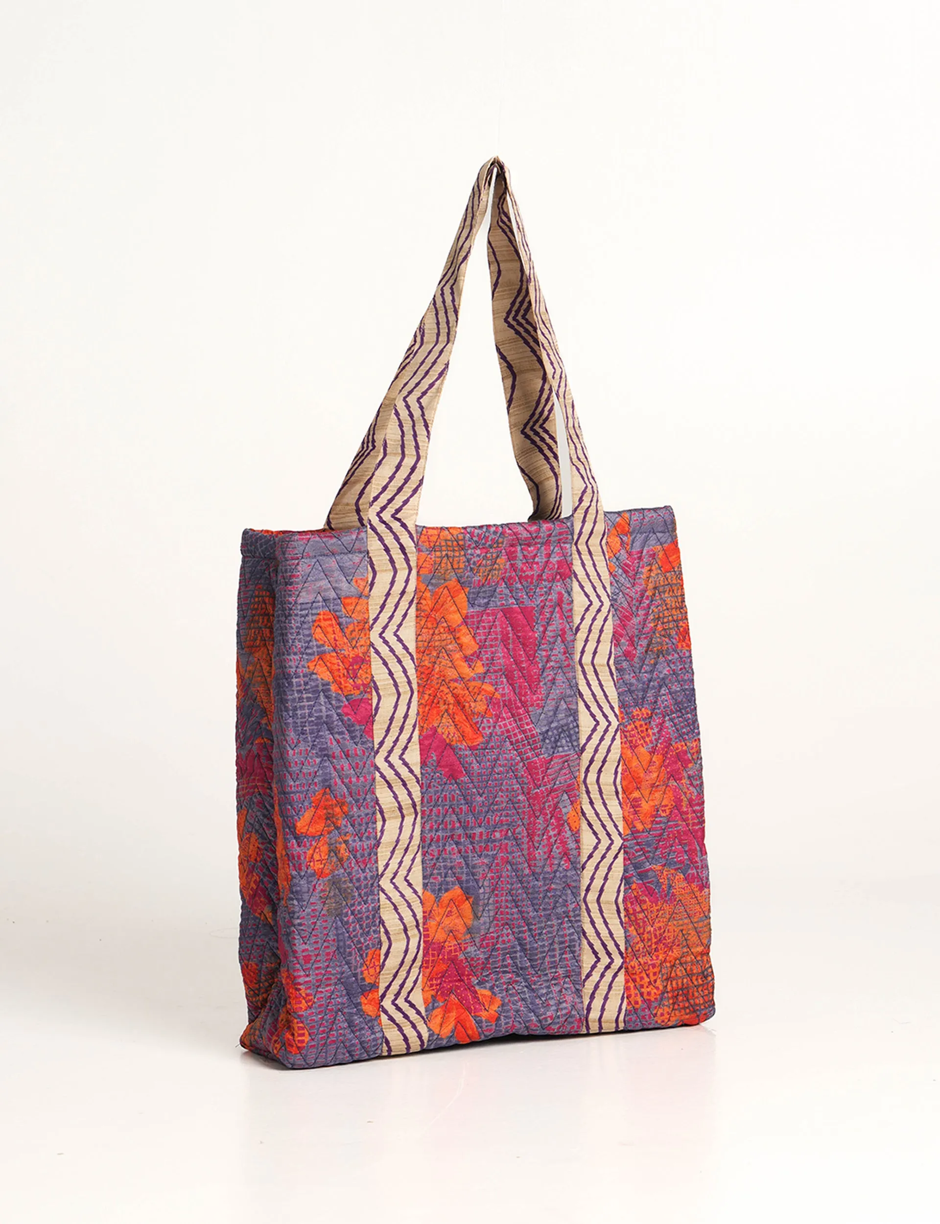 QUILTED TOTE BAG