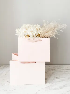 Short Flower/Gift bag with silk handle in different color and size
