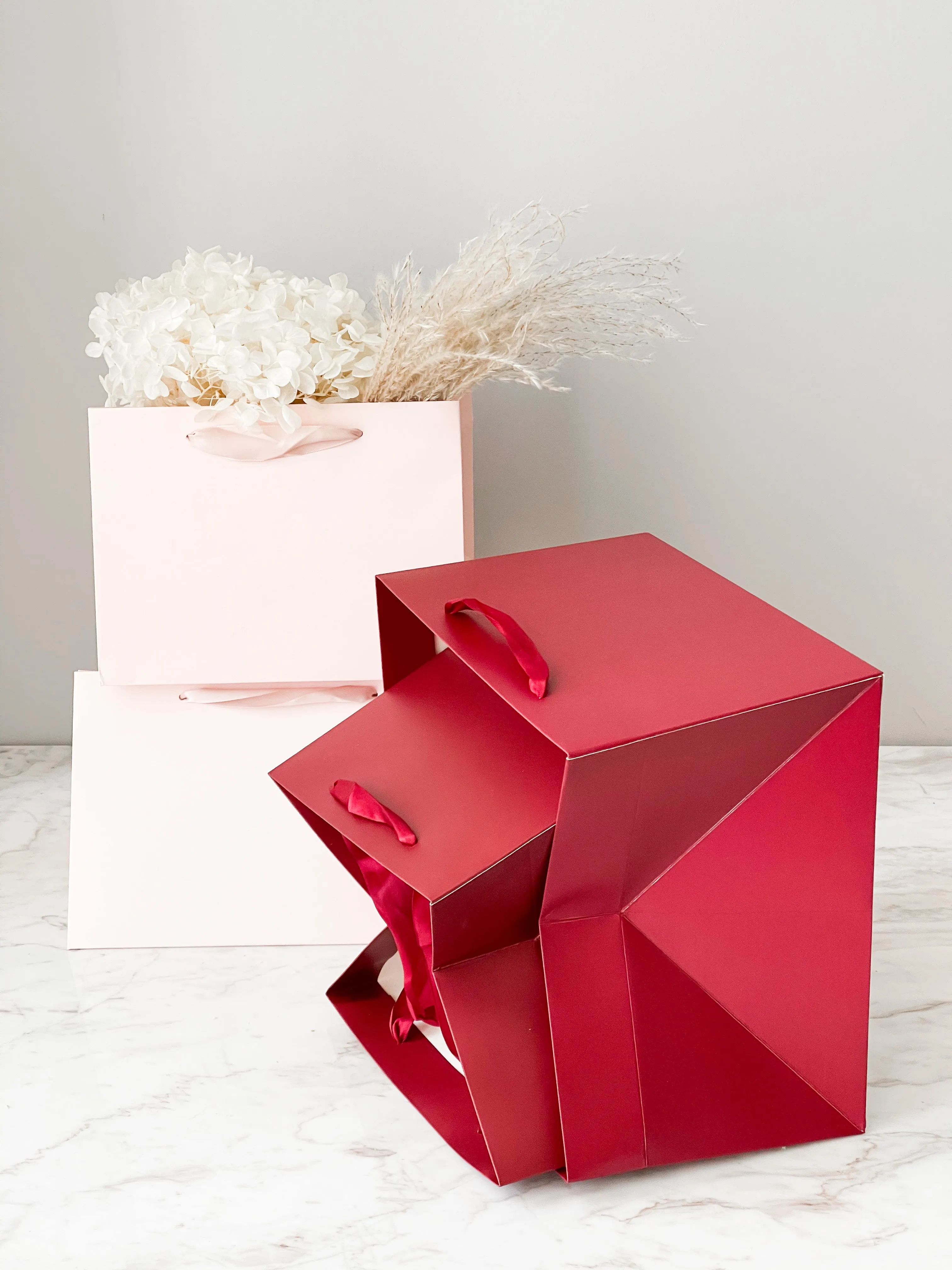 Short Flower/Gift bag with silk handle in different color and size