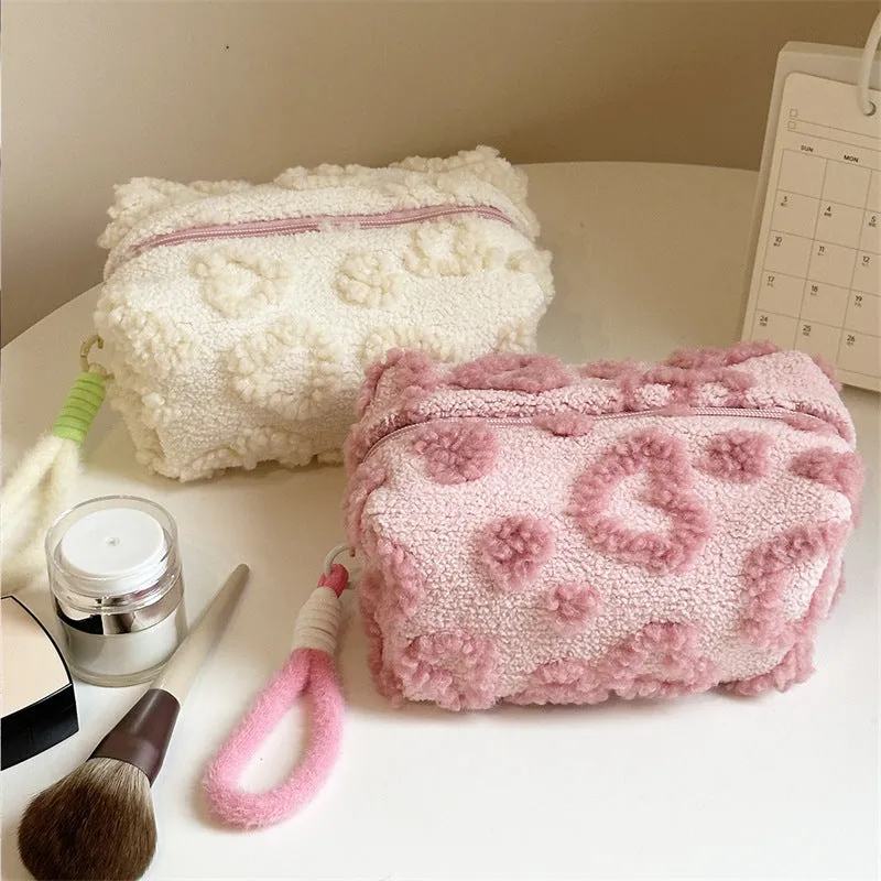 Sweet and Lovely Plush Large-Capacity Cosmetic Storage Bag for Girls, Portable Travel Storage Bag for Toiletries.C-241217-1