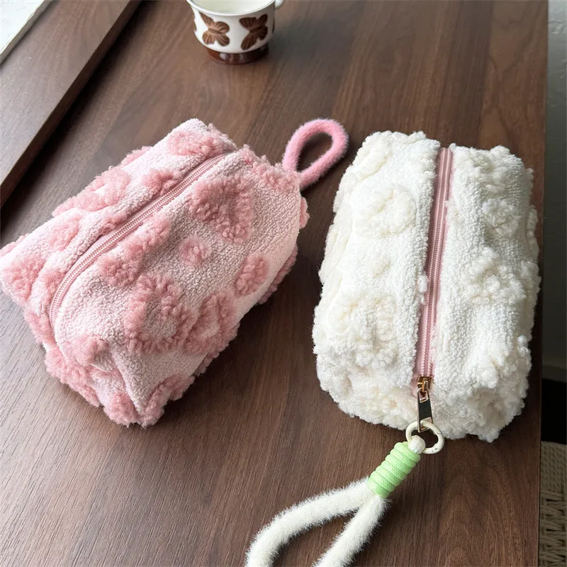 Sweet and Lovely Plush Large-Capacity Cosmetic Storage Bag for Girls, Portable Travel Storage Bag for Toiletries.C-241217-1