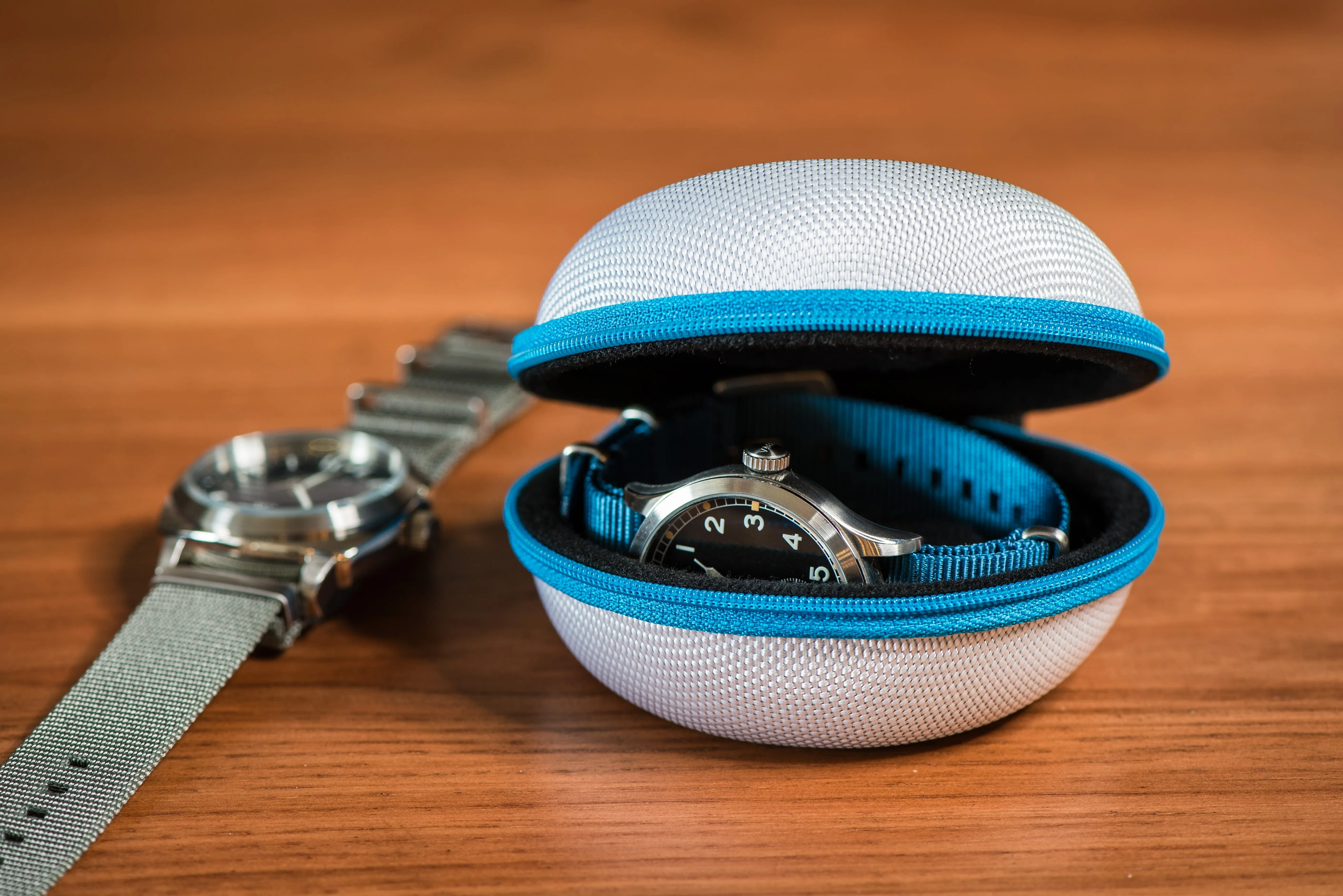 The Pod - Travel Watch Case - Great White