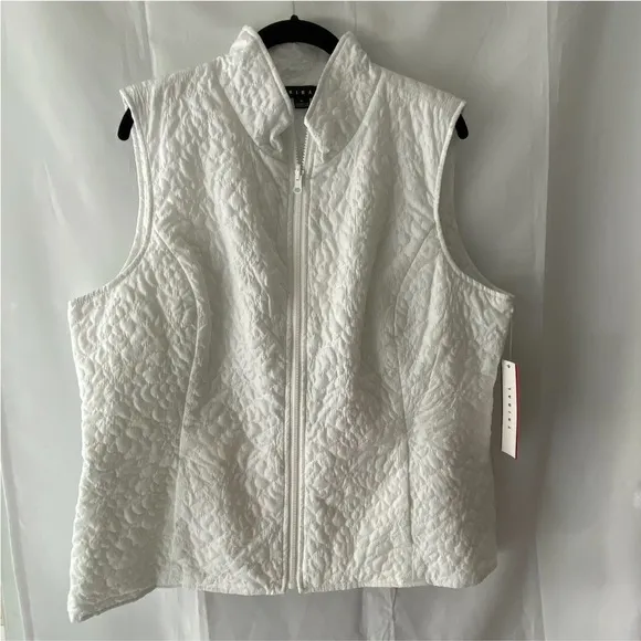 Tribal vest reversible white somewhat quilted smooth on other side SZ XL NWT.