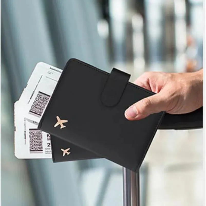 WanderSafe™ – Stylish Travel Companion